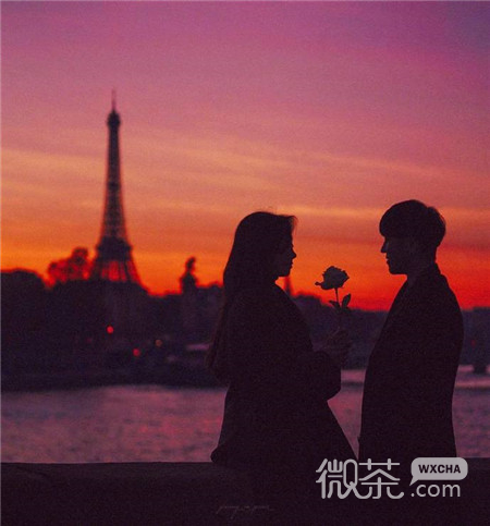 唯美浪漫的微信夕阳下情侣图片