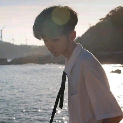 高高瘦瘦的微信文艺青年头像