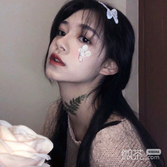 微信高颜值长发御姐女生头像