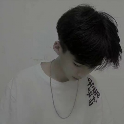 高高瘦瘦的微信文艺青年头像