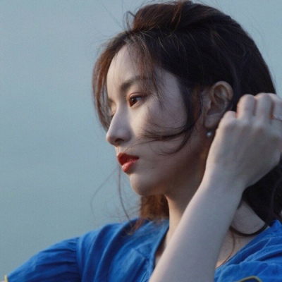 唯美伤感意境的微信女生头像