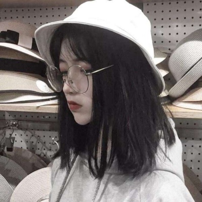 唯美伤感意境的微信女生头像
