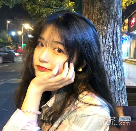 微信高颜值长发御姐女生头像