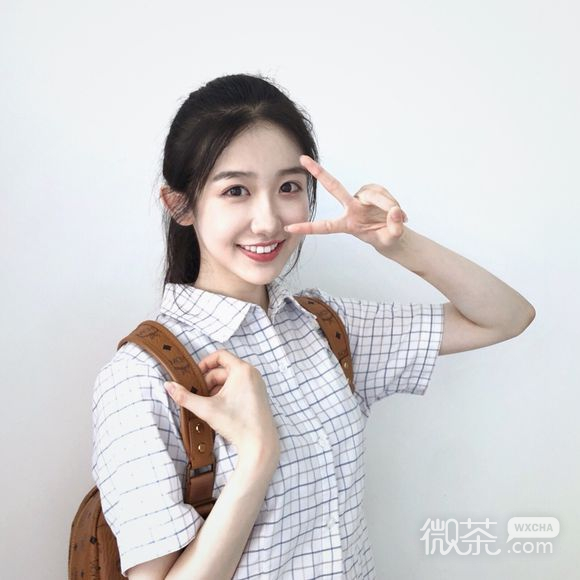 冷酷成熟时尚女生头像