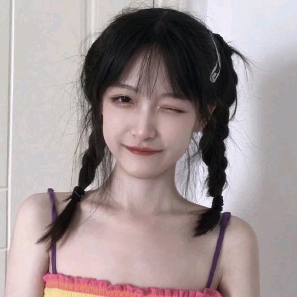 洒脱深沉时速女生头像