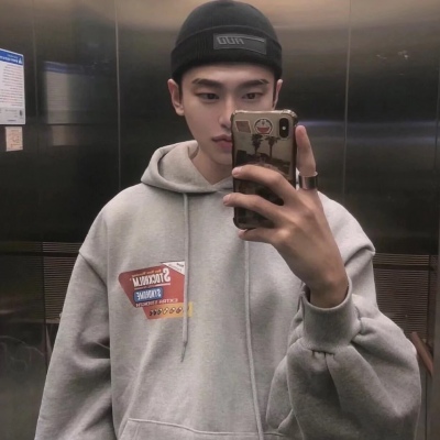 帅气时尚的微信潮流男生头像