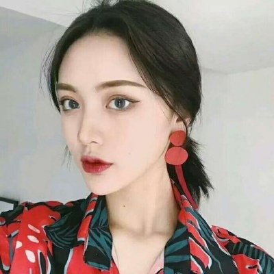 骚气性感的微信个性女生头像