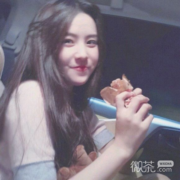 伤感洒脱时尚女生头像