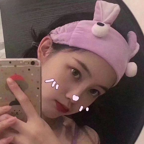 洒脱深沉时速女生头像