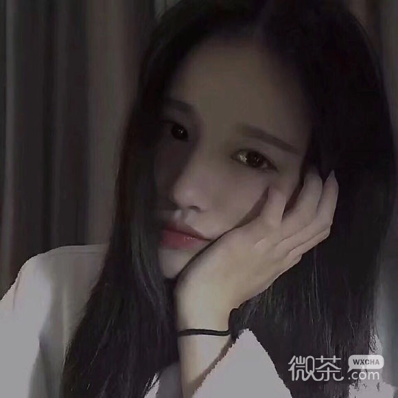 软萌长发女生头像