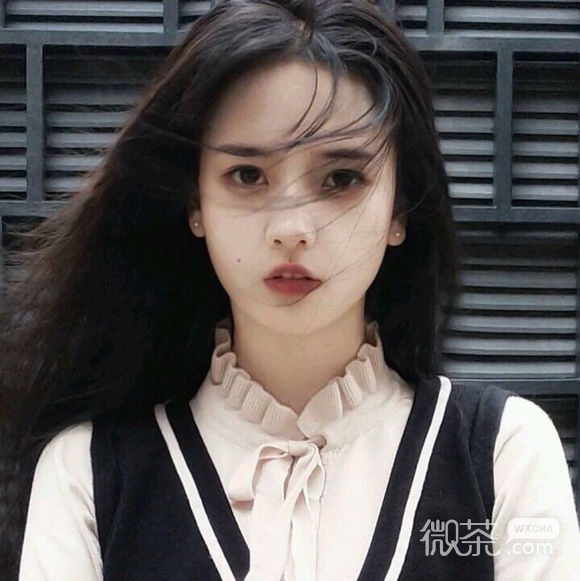 软萌长发女生头像