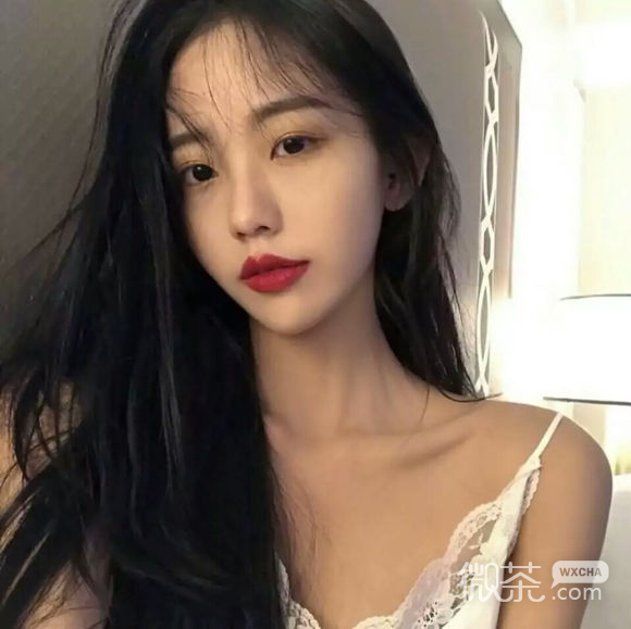 软萌长发女生头像