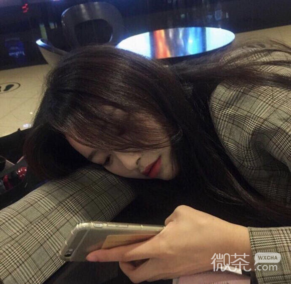 软萌长发女生头像
