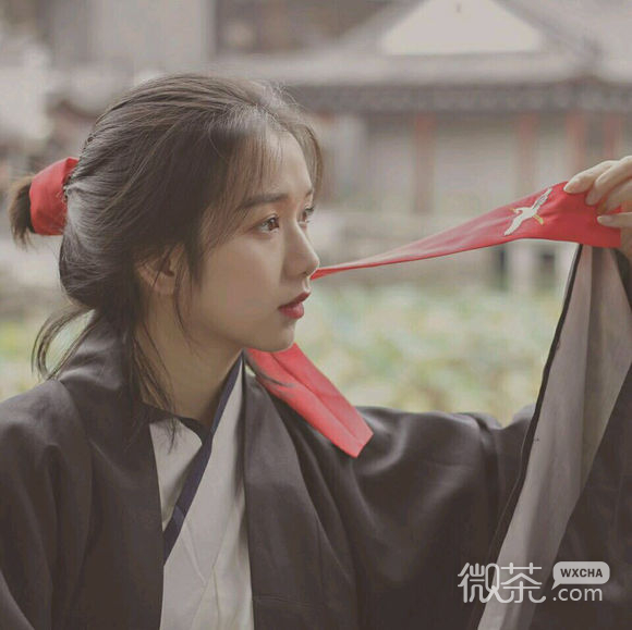 软萌长发女生头像