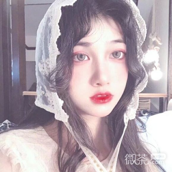俏皮女生头像