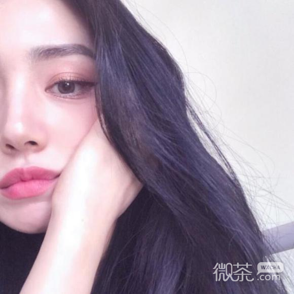 俏皮女生头像