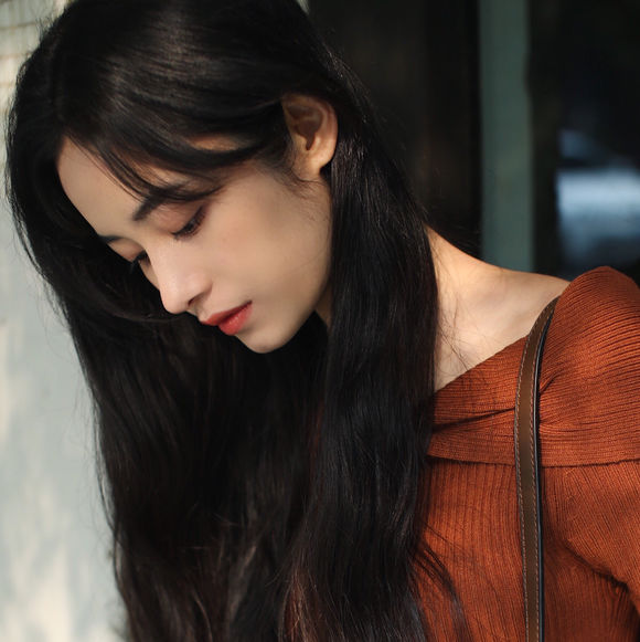 简洁清新女生头像