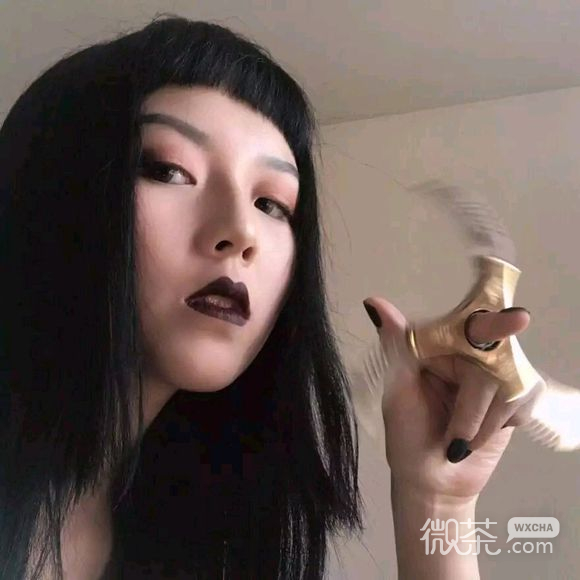 微信可爱长发女生头像