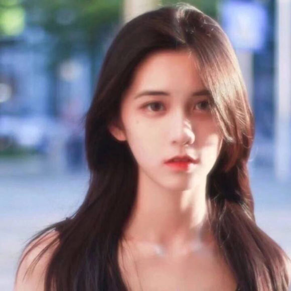 简洁清新女生头像