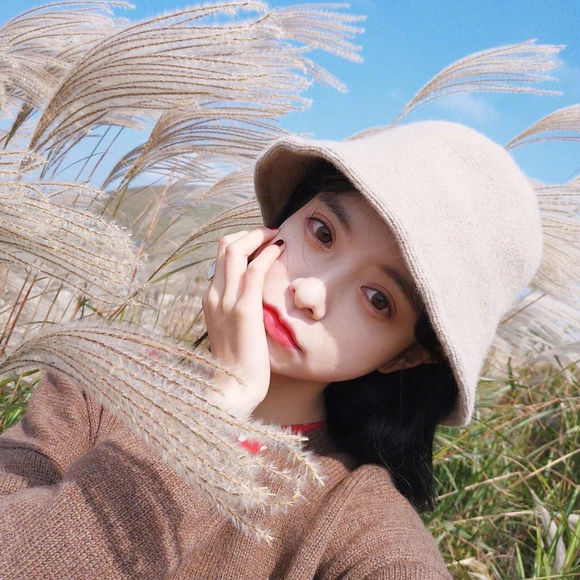 简洁清新女生头像