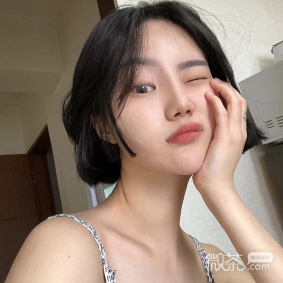 激萌时尚长发女生头像