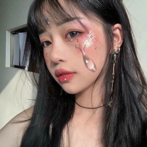 深沉寂寞女生头像