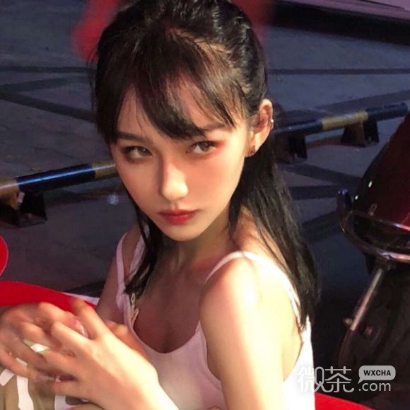 高冷时尚性感御姐女生头像