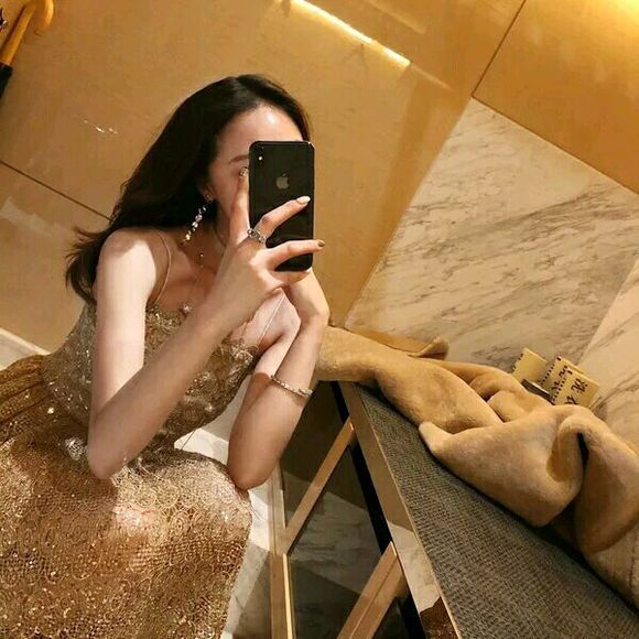 高颜值长发性感女生头像