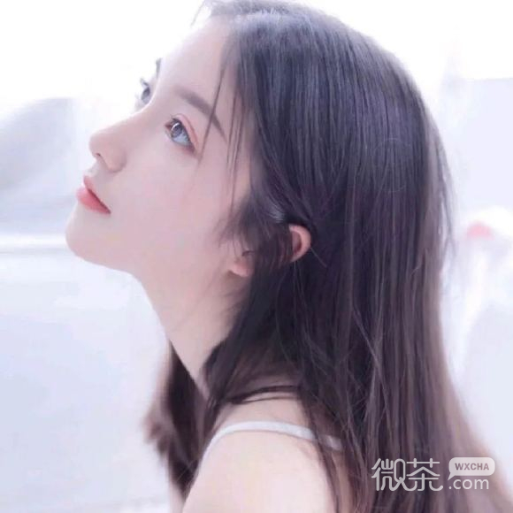 傲娇阳光时尚女生头像