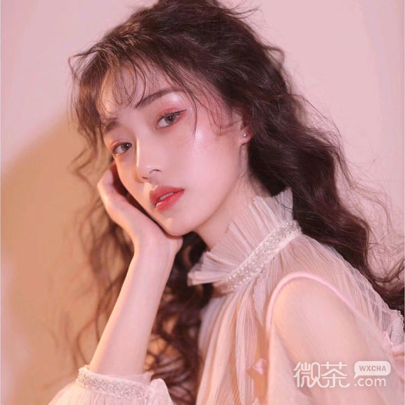文艺成熟冷酷女生头像