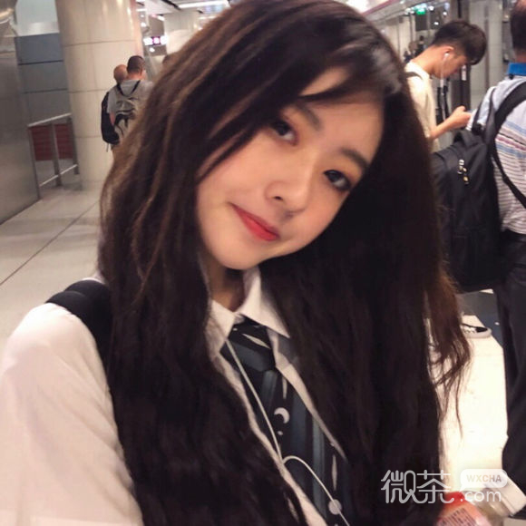 文艺成熟冷酷女生头像