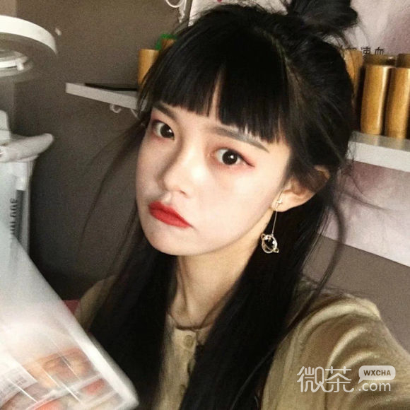 文艺成熟冷酷女生头像