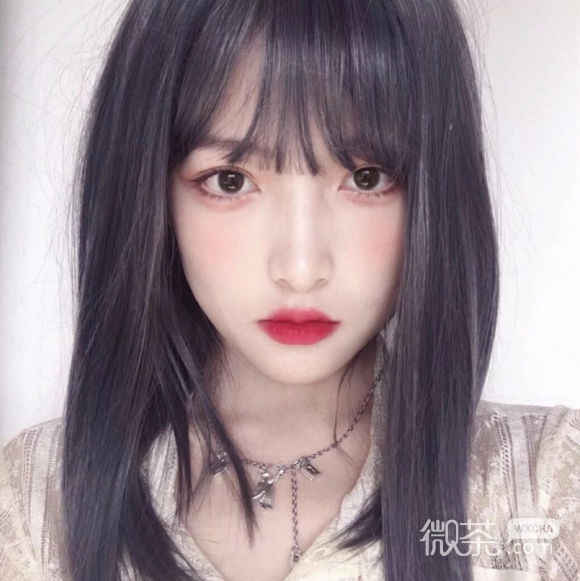文艺成熟冷酷女生头像