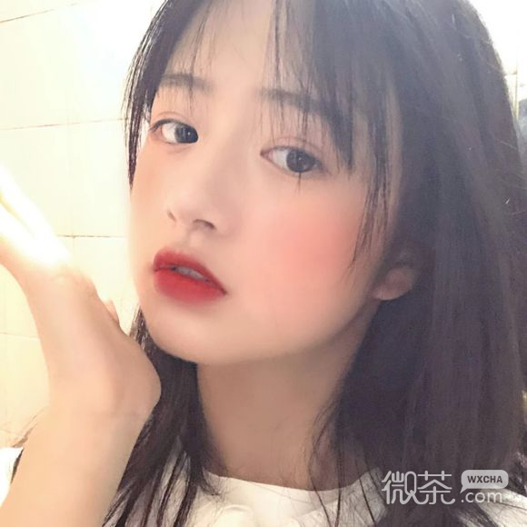 深沉可爱时尚女生头像