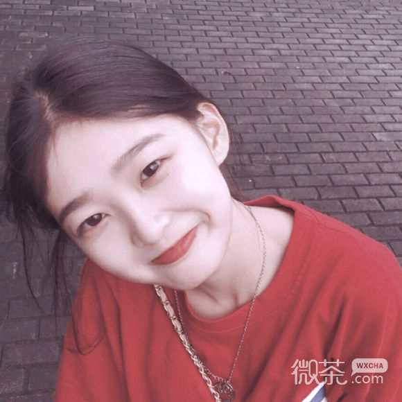 成熟性感俏皮女生头像