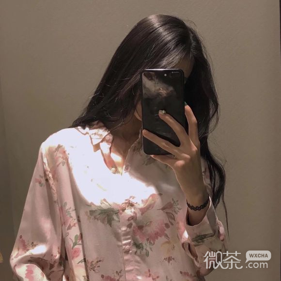 深沉可爱时尚女生头像
