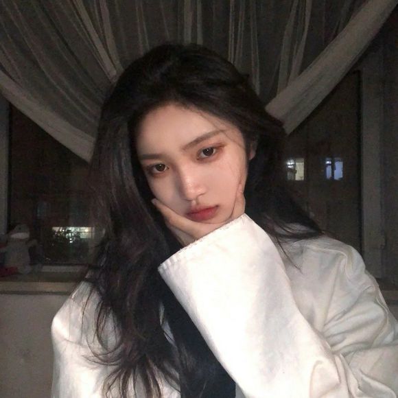 成熟高冷御姐女生头像