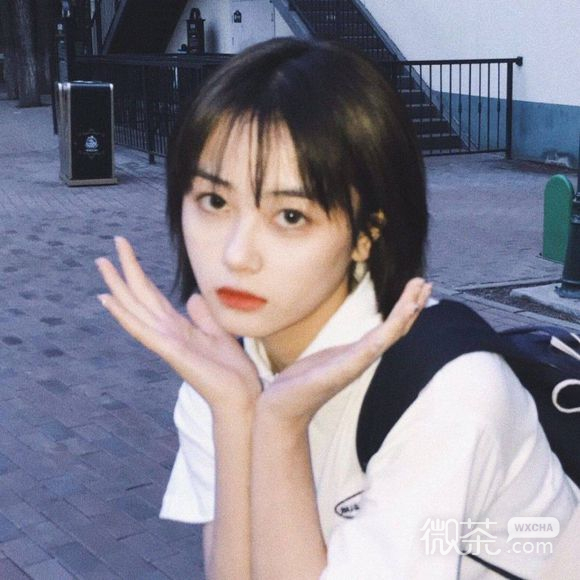 深沉洒脱佛系女生头像
