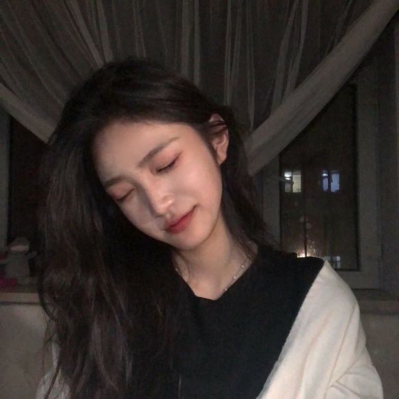 成熟高冷御姐女生头像