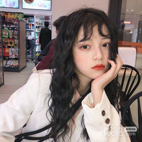 高颜值迷人微信女生头像