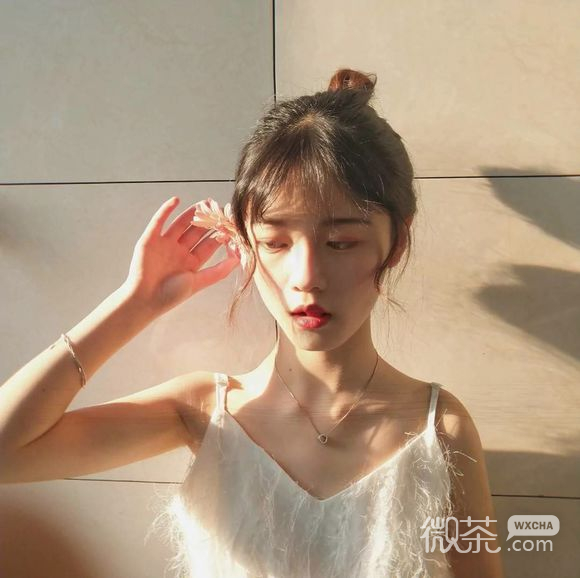 高颜值迷人微信女生头像