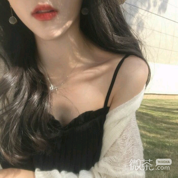 文艺时尚傲娇女生头像