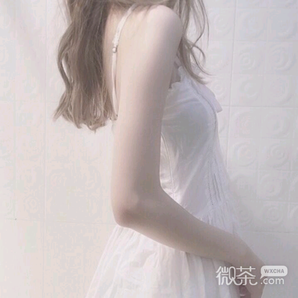 文艺时尚傲娇女生头像