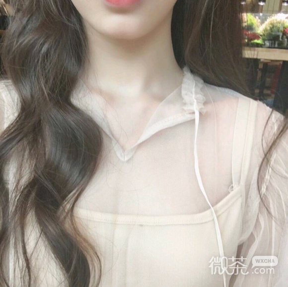 文艺时尚傲娇女生头像