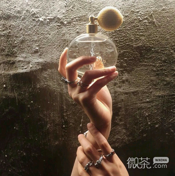 文艺时尚性感女生头像