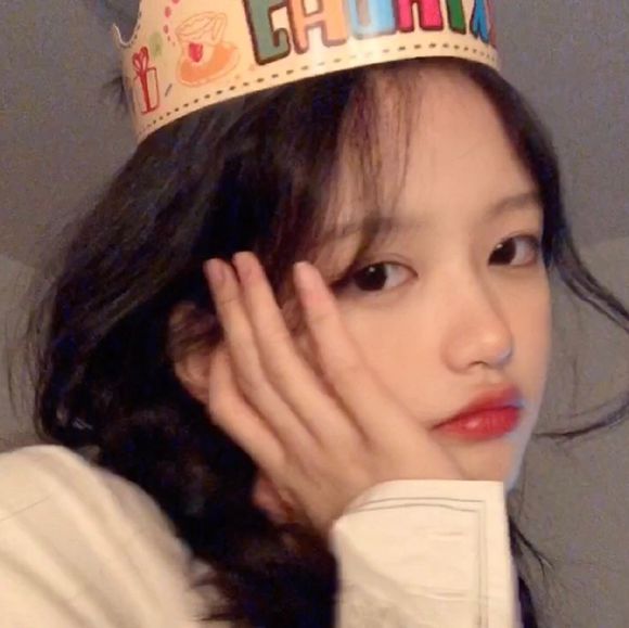 酷酷的高冷御姐女生头像