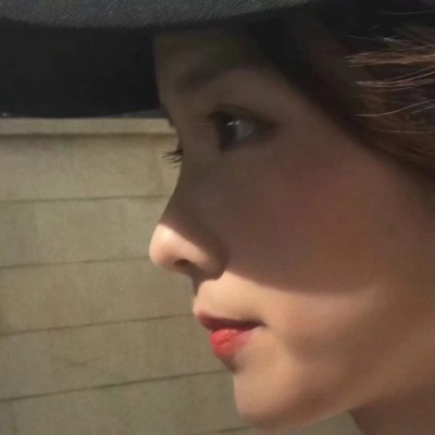 好看有气质的微信女生大头照头像