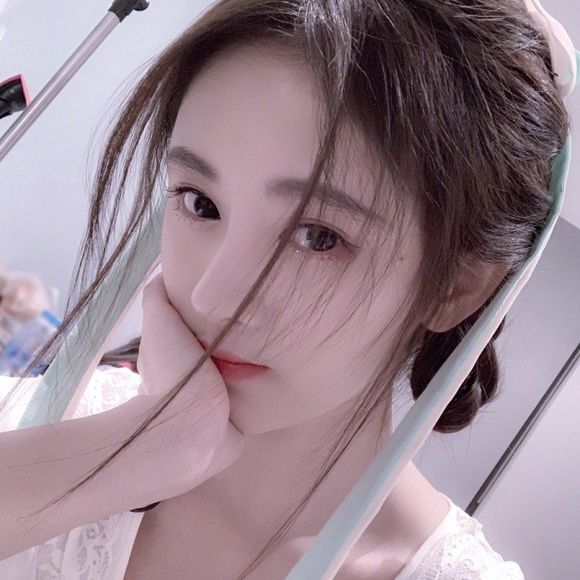 深沉唯美女生头像