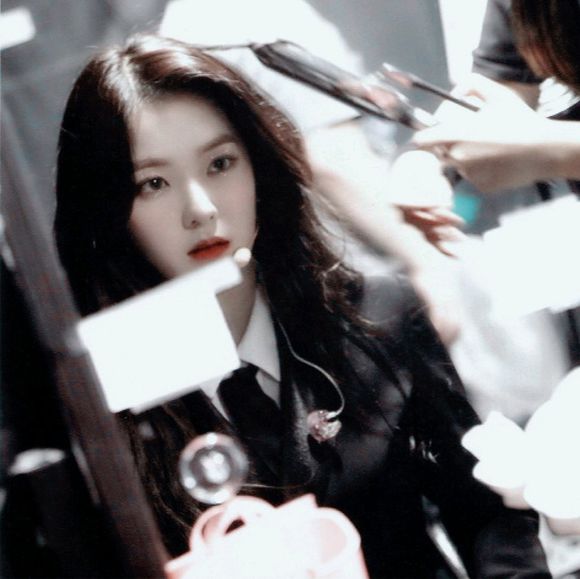 文艺成熟漂亮女生头像