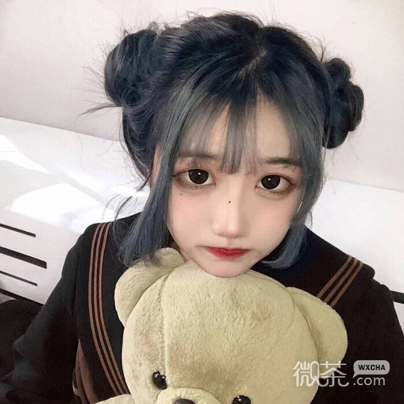 颓废时尚性感女生头像